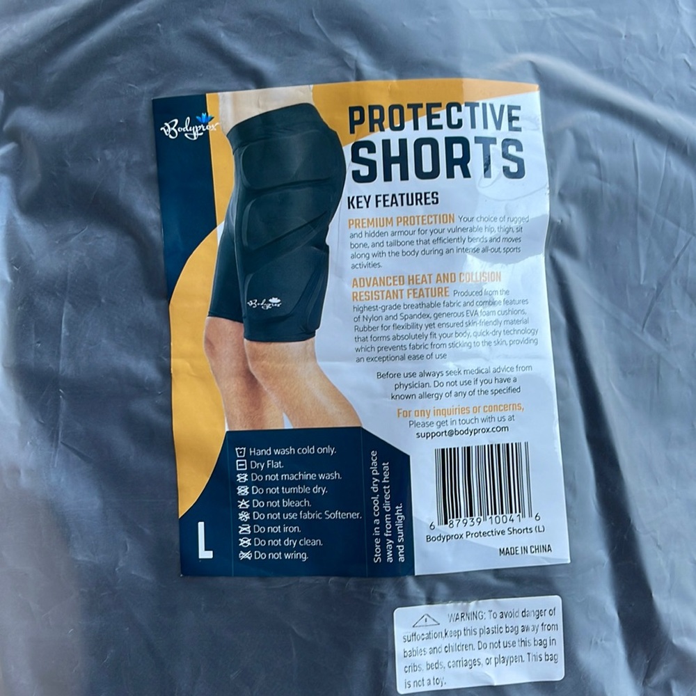 Protective shorts
